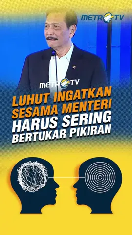 Ketua DEN Indonesia Luhut Binsar Pandjaitan, ingatkan agar sesama menteri di Indonesia untuk saling terintegrasi dan bertukar pikiran untuk menyelesaikan masalah di Indonesia. #MetroTV #tiktokmetrotv #beritaviral #metrotvnews #terkini #fyp #viral #1TahunPemerintahanPrabowoGibran #PrabowoGibran #KetuaDEN #luhutbinsarpandjaitan #menteri #tukarpikiran #masalahIndonesia #jalankeluar #menyelesaikanmasalah