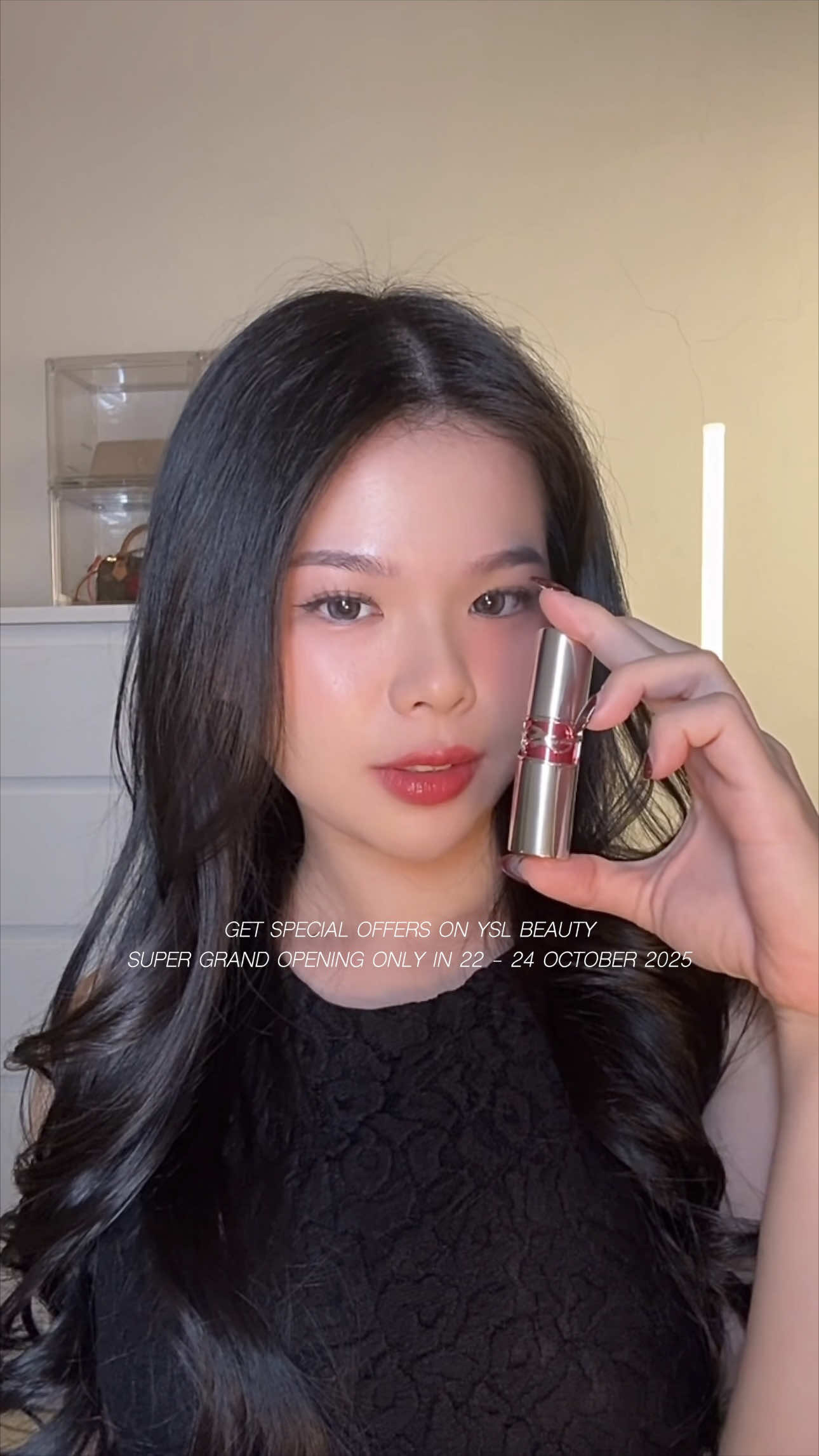 Why you have to buy 3 products when this Candy Glaze from @YSL Beauty Indonesia has everything you need!💋🤍 #YSLBEAUTY #YSLBEAUTYID  #YSLBEAUTYIDCREATORCLUB #YSLLIBRE #MakeMeBlushID 