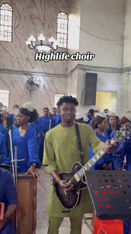 Highlife Dey cry for church 🙂‍↔️#choristers #musicians #keyboardists #catholictiktok #catholicchoir 