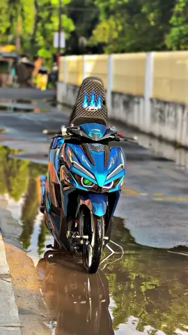 Siapa bilang ga pernah hujan hujan🗿🗿 . . . #fyp #varghost⚡ #vario #penggunaring17 #vietnamstelyy🇻🇳 