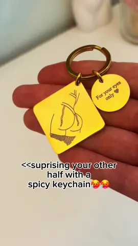 POV: you surprise your partner with something they definitely weren’t expecting 👀🔥 It’s bold. It’s personal. And it’s for their eyes only 😘 Would you dare to gift one like this? 👇 #couplegiftideas #spicygift #anniversarygift #keychain #valentinesgift