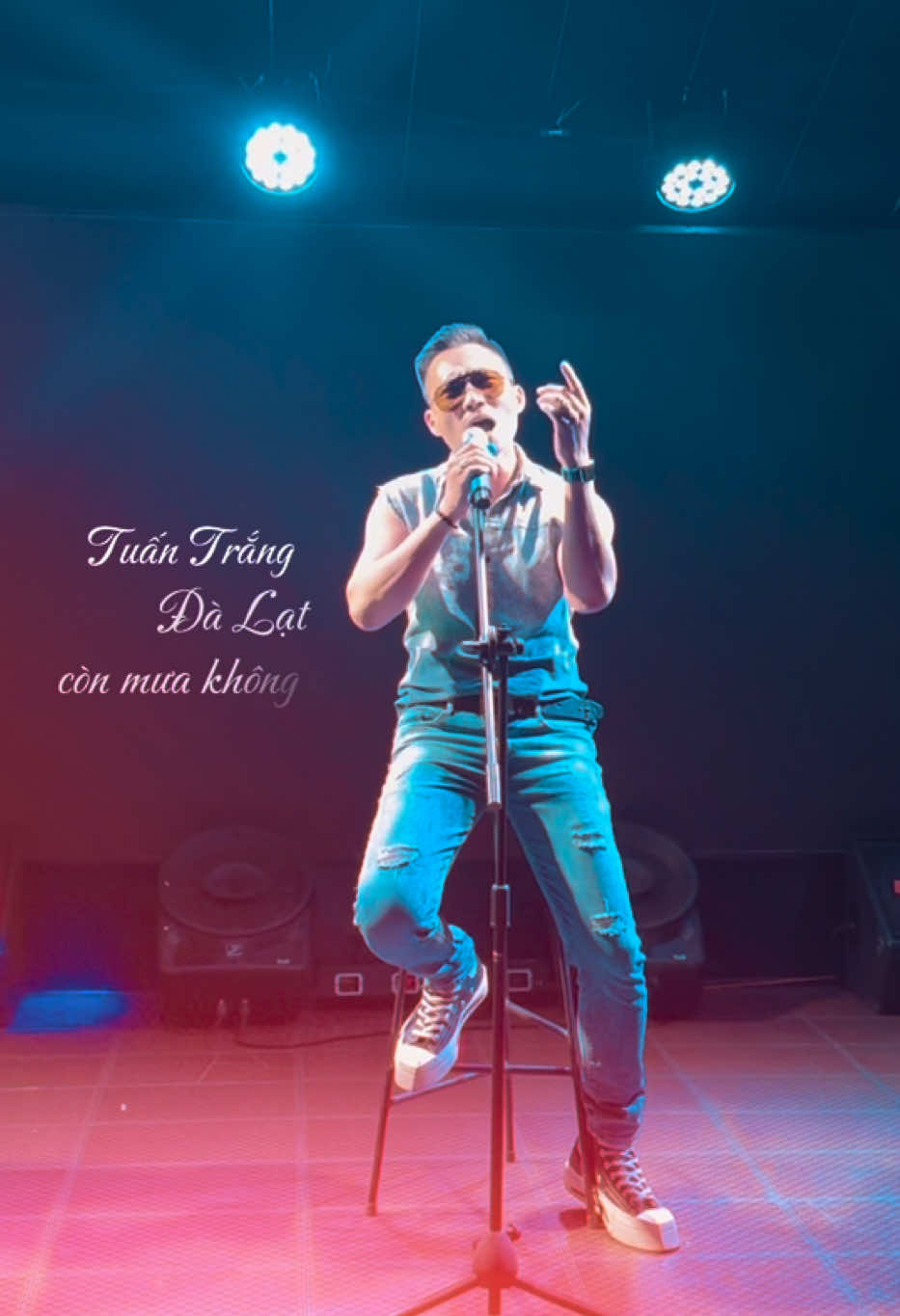 Vẫn là mưa ! Nhưng mưa trong lòng thôi 