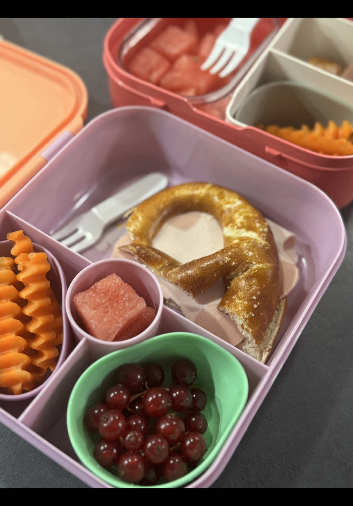 Die Kita Brotdosen meiner Mädchen 😋 #kita #kindergarten #brotdose #FoodTok