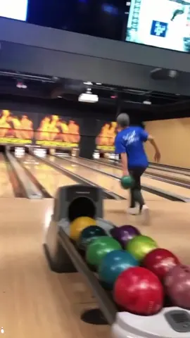 Bowling failure moment #funnyvideos #usaus #funny #prank #bowling 