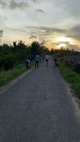 đầu mùa...#ខ្លែងឯកខ្មែរ #ខ្មែរ #khlengekkhmer #khleng #dieu 