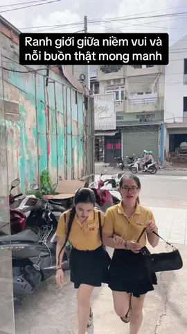 Cứ bước vào cửa công ty là bỗng dưng hoa mắt chóng mặt zị đó 🥲 #fmstyle #fmstyle171batrieu  #haihuoc #vuinhon #xuhuong 