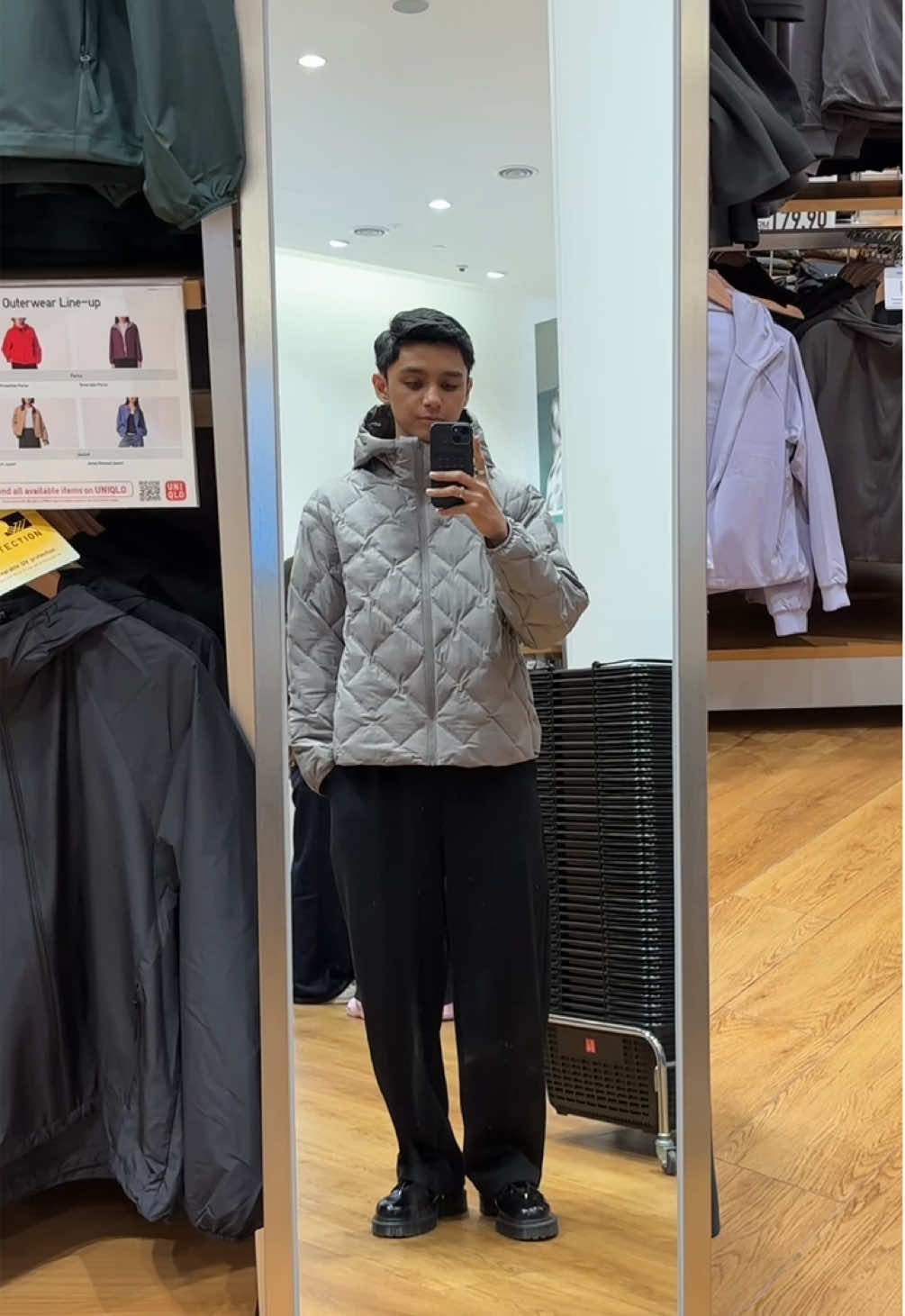Minimal look, max comfort. #UniqloMalaysia #fyp #uniqlo #fitcheck 
