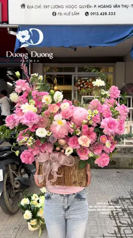 Giỏ hoa 20/10 tinh tế tặng Mẹ, đối tác, Sếp, người thương,... Hoa Dương Dương cung cấp số lượng lãng đầy đủ giá và mẫu mã. Dương Dương Flowers ___________ 🔖 Tặng kèm Thiệp - Túi đựng hoa theo bó 🔖 Luôn có sản phẩm phù hợp NGÂN SÁCH của bạn 🔖 Tiệm đảm bảo cách gói và tone màu hoa như hình, về cách sắp xếp hoa và các loại hoa sẽ tương đương 80-85%, phụ thuộc theo mùa và loại hoa đẹp trong ngày. ______________ Dương Dương Flowers - Thái Nguyên   ☎ Hotline: 0913.428.333 | 0368.967.049(zalo) 🏡397 Lương Ngọc Quyến (Đối diện vincom) Thái Nguyên 📮 Facebook: Huế Sầm(Dương Dương Flowers _____________________  #duongduongflowers #thainguyen #xuhuong #bohoatuoi #langhoatuoi                                   