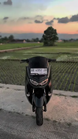 #CapCut ganteng bangett nich teman teman ready Nmax New Tahun 2022 Ab Bantul kilometer jalan 22rb asli ban depan masih bawaan pabrik #fyppppppppppppppppppppppp #jualbelimotorsecond #fypシ゚viral🖤tiktok☆♡🦋myvideo #xzyabc 