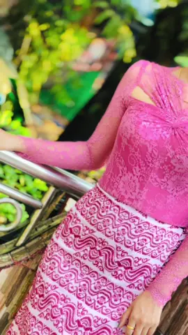 #အခြေခံစက်နင်းကစသင်ပေးရသော သင်တန်းသူလေးရဲ့ ပွဲတက် ပထမဦးဆုံး လက်ရာလေး#တဦးချင်အတက်သင် #ပွဲတက်ဝတ်စုံချူပ်ပုံလေးများ 