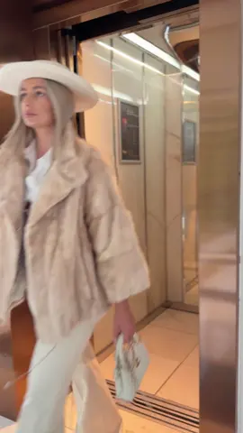 Classy cold season ahead! 🍁🤍