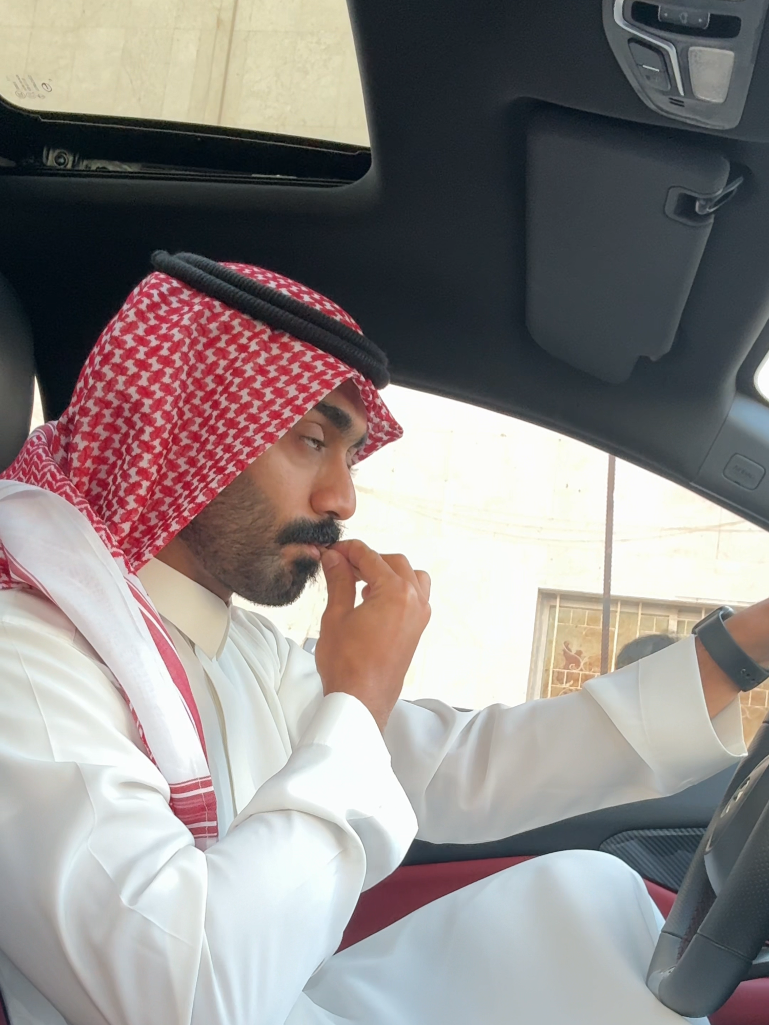 قبل ما تروح لصلاة الجمعة لا تنسى سواكك 🌿🦷 #مكة_المكرمه #جمعة #صلي_علي_النبي_محمد_صلي_الله_عليه #سواك