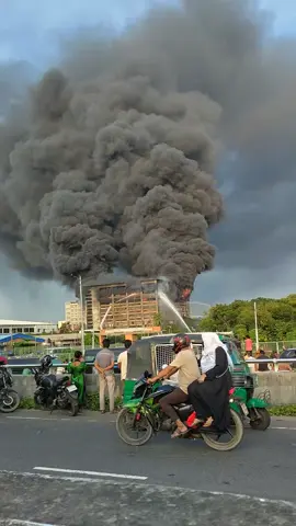 চট্টগ্রামে ইপিজেডে ভয়াবহ আগুন