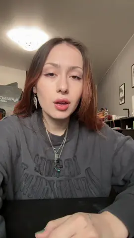 upd: её фото в тгк melax  пост 2 октября 🙏🏻🙏🏻 #трешистория #маникюр 