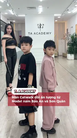 Model Nam nhà T.A Academy catwalk quá chiến đúng không cả nhà ơi ^^ #catwalk #phongthai #model #fyp #xuhuong #danang 