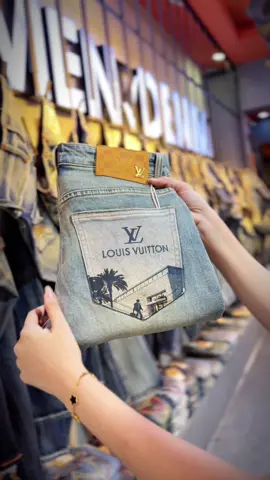 Jeans Louis Vuitton cao cấp mới về cực V.IP luôn Ae 🤩 👖 𝕱𝖚𝖑𝖑 𝖘𝖎𝖟𝖊 : 28->34 🛒 #hmenshop #hmenshopcantho #hmenshopcamau #thoitrangnam #jeans 