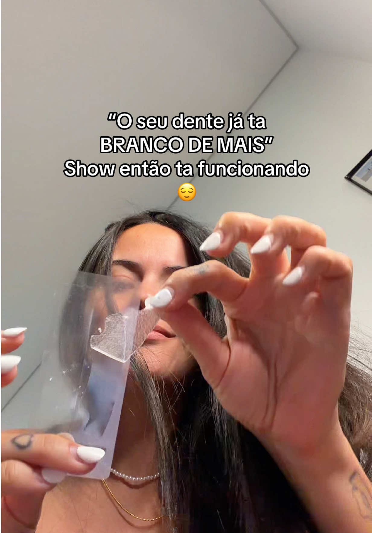 Como clarear os dentes em casa 😌🦷🪥 #dentesbrancos #clareamentodental #dentes 