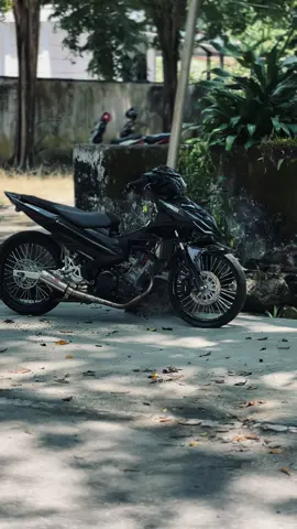 hitam emang gacor mak🫶🥵#mxnomercy #mxmodifikasi #foryoupage #mxkingindonesia #prostreetstyle 
