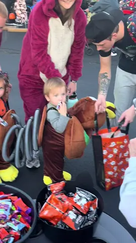 Warren County DD trunk or treat. #beetlejuice #halloween #jeep #fyp 