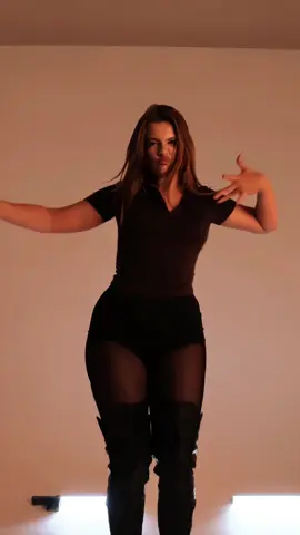 УЛЬЯНОВСК ТАНЦУЕМ 💔 #танцы #ульяновск73 #highheels #танцыульяновск #танцор 