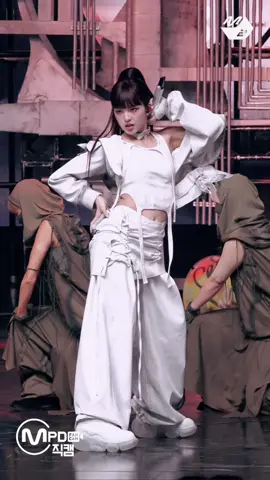 [MPD직캠] 베이비몬스터 치키타 직캠 4K 'WE GO UP' (BABYMONSTER CHIQUITA FanCam) #CHIQUITA #BABYMONSTER 