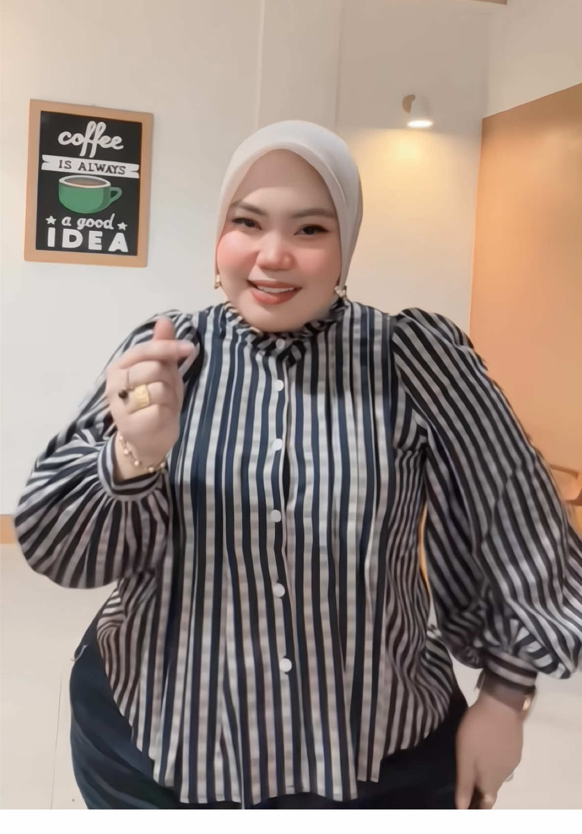 Atasan kemeja garis ld120 #atasanwanita #kemejawanita #kemeja #blouse #blousewanita 