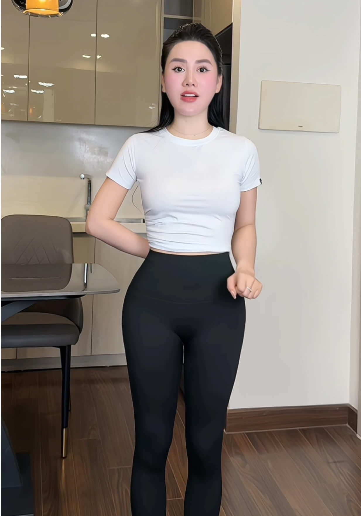 Quần legging cạp cao siêu tôn dáng cho ce #viral #quynhchana 