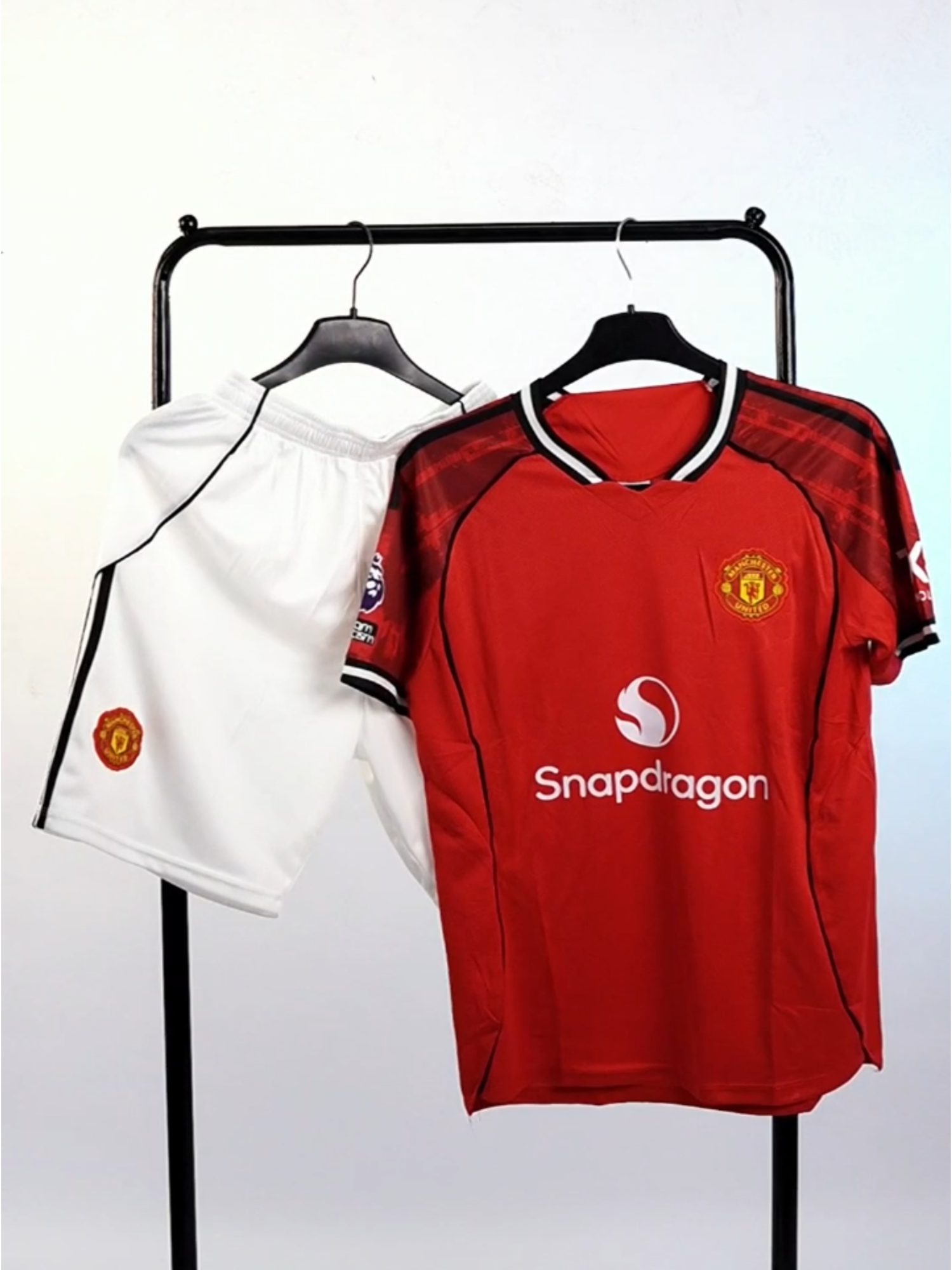 Strivend MU Đỏ home dòng sản phẩm luôn cháy hàng được nhiều anh em yêu thích!! #strivend #aobongda #quanaobongda #aobongdadep