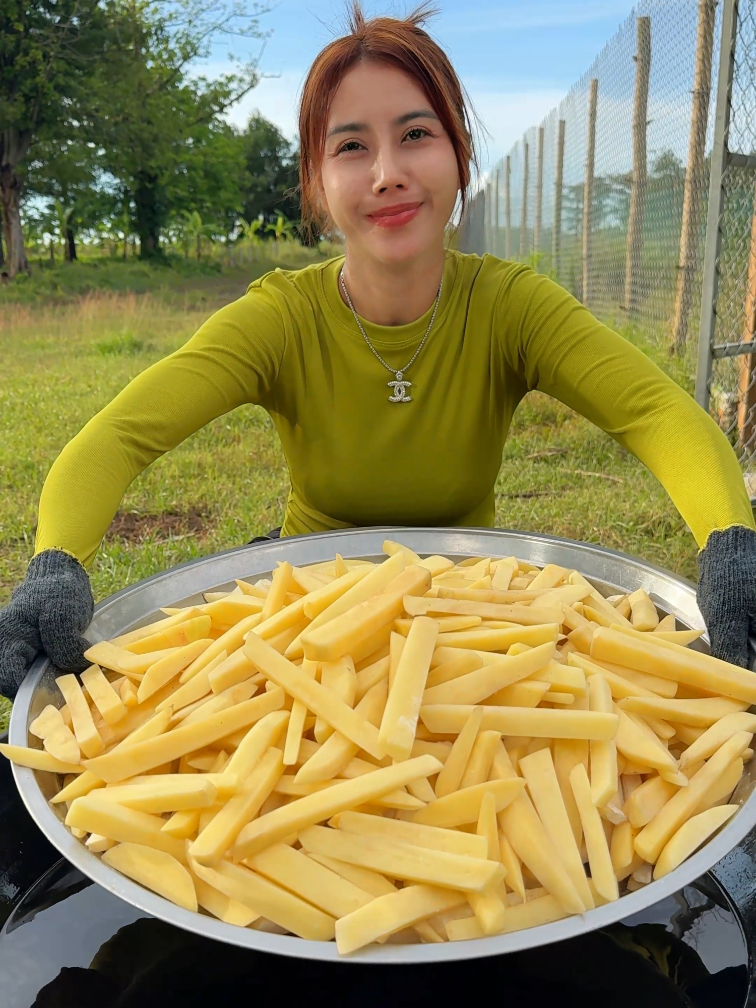 Cook potato crispy with chili sauce recipe