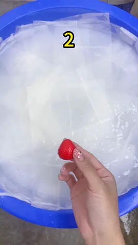 SQUISHY ASMR 🍓🍓Strawberry 