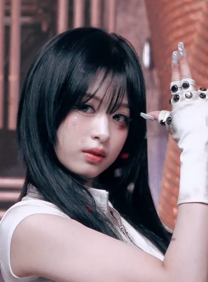 SHE'S CRAZY INSANE?!🫦🤩 #ahyeon #babymonsterahyeon 