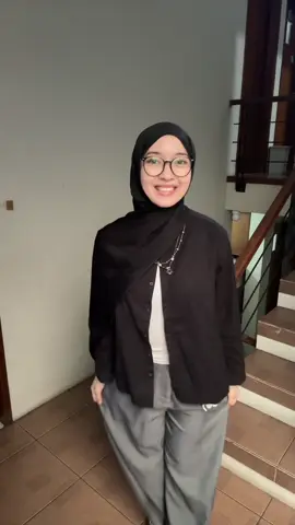 Outfit check monochrome tp simple😝