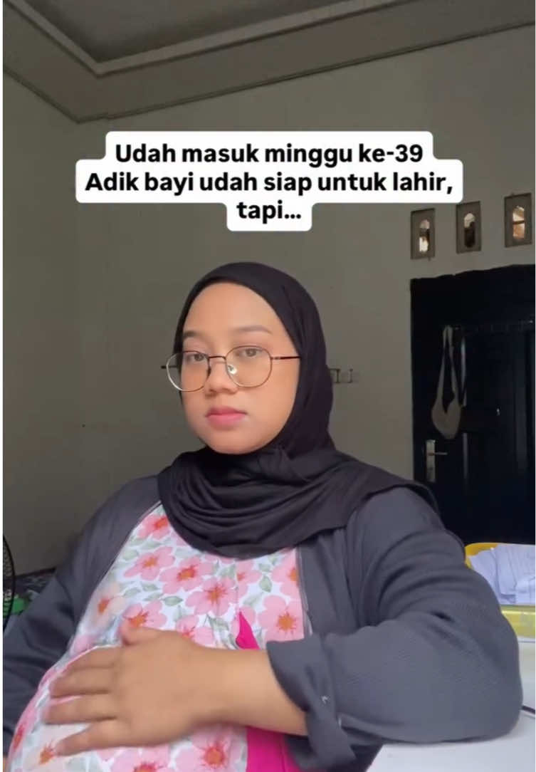 Baby oktober masih betah geal-geol #trimester3 