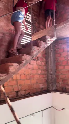 Que casa engraçada é essa? #casaengraçada #fyp #nina #viralvideos 