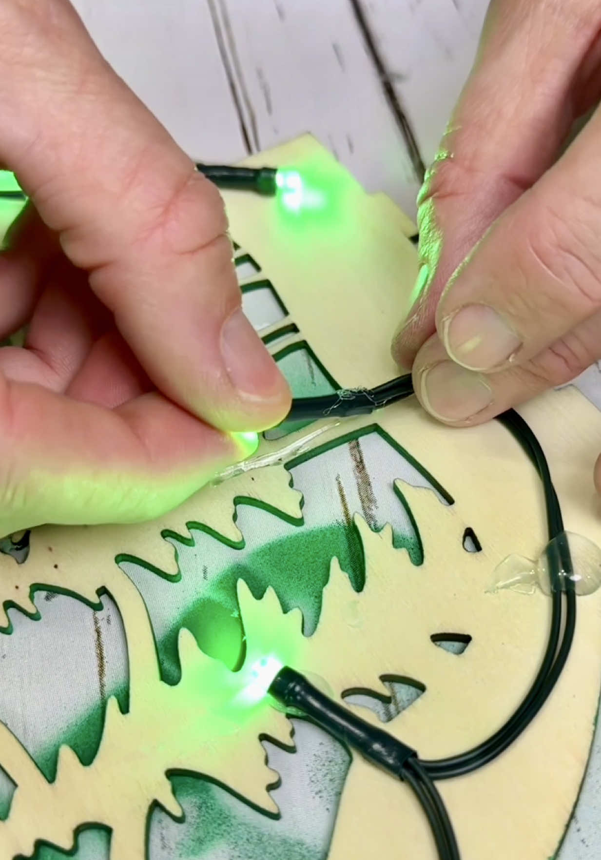 From Dollar store to Holiday decor  #crafting #homediy #homedecor #winterdiy #centerpiece 