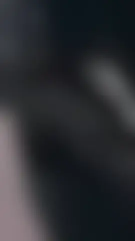 الأسطورة التي لم تروى: البطل الغلام المجهول أمام عمالقة الروم | سيروان مقدمة: يُعد بطولة ذلك الغلام المسلم الذي لم يتجاوز العشرين من عمره أحد أبرز الأمثلة على الشجاعة والإيمان في التاريخ الإسلامي، حيث لعب دوراً محورياً في رفع معنويات الجيش الإسلامي في مواجهة جيش الروم العظيم. المحتوى العلمي للفيديو: الموقف التاريخي: المعركة الضارية بين المسلمين والروم ظهور عمالقة الروم وتحديهم للمسلمين بطولة الغلام المجهول: تحدي الغلام لكبير المحاربين وقتله تكرار التحدي أربع مرات متتالية الدرس المستفاد من استشهاده في النهاية الدروس والعبر: قيمة الشجاعة والإيمان رغم صغر السن تأثير البطولة الفردية في تغيير مجرى المعارك دور الإيمان في صناعة الأبطال السياق التاريخي: أهمية المعركة في الصراع مع الروم مكانة الشباب في التاريخ الإسلامي المصادر التاريخية المعتمدة: 