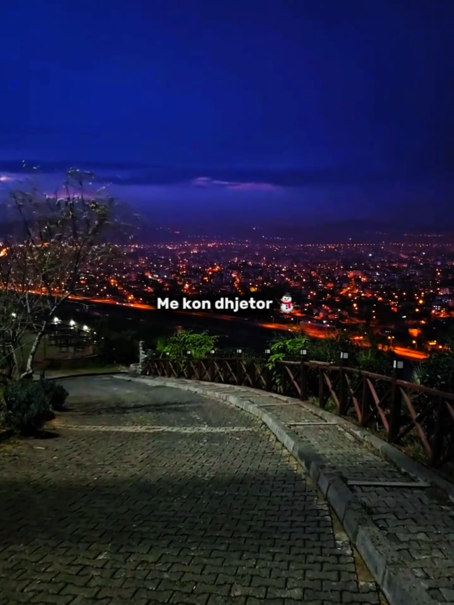 Kudo qe po shkel fiton territor #faraonimadh #pinari #lyricsedit #shkoviral #fyp 