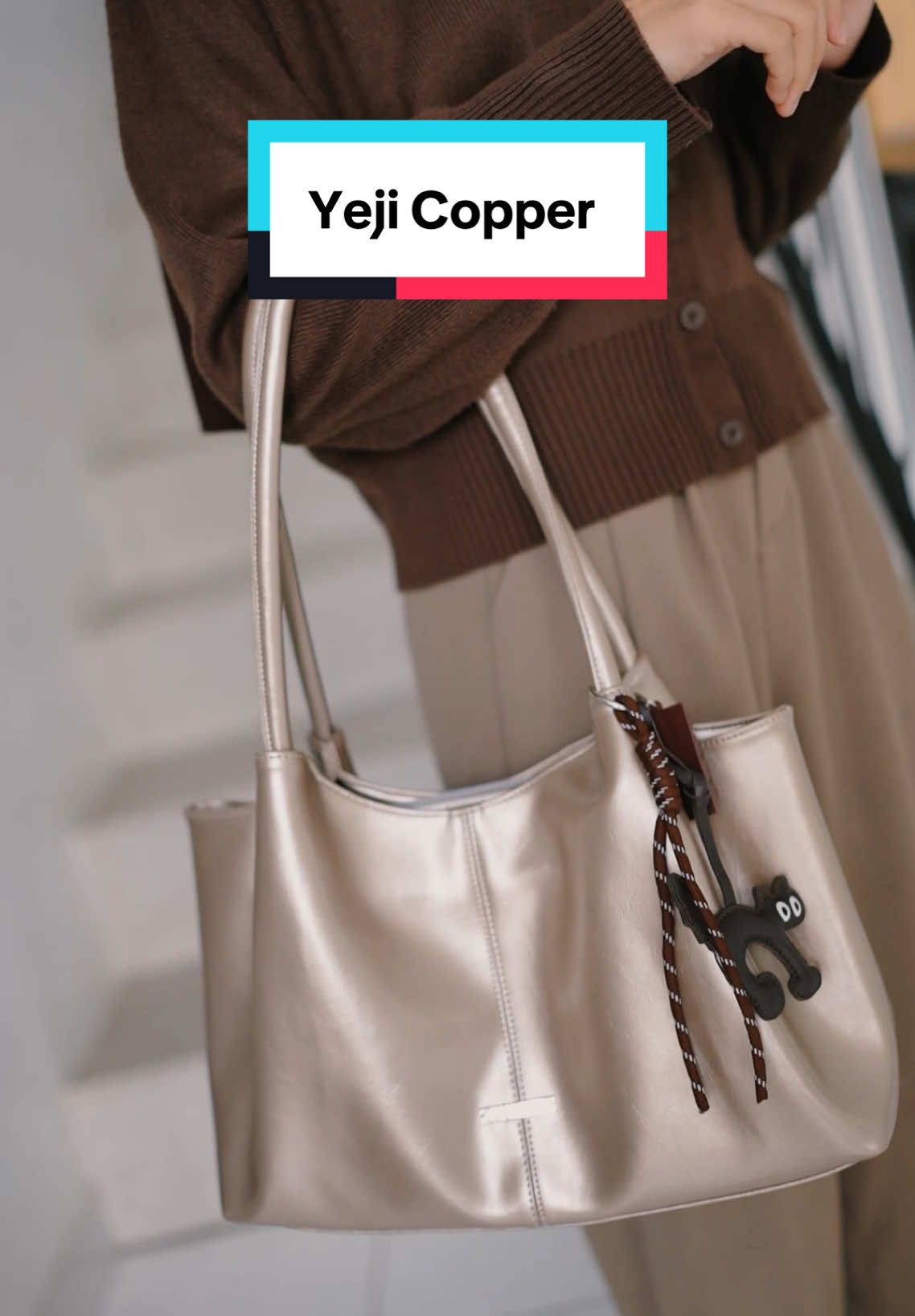 Absen dulu yukk siapa nih yang udah punya Yeji Bag Copper ??🥳✋🏻#namikitastore #rekomendasitas #totebag #totebagaesthetic #fyp 