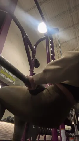 Lower body done #GYMRATS #goals Come on guys post your workout show me that y’all went to go work out today no excuses y’all got this.. 