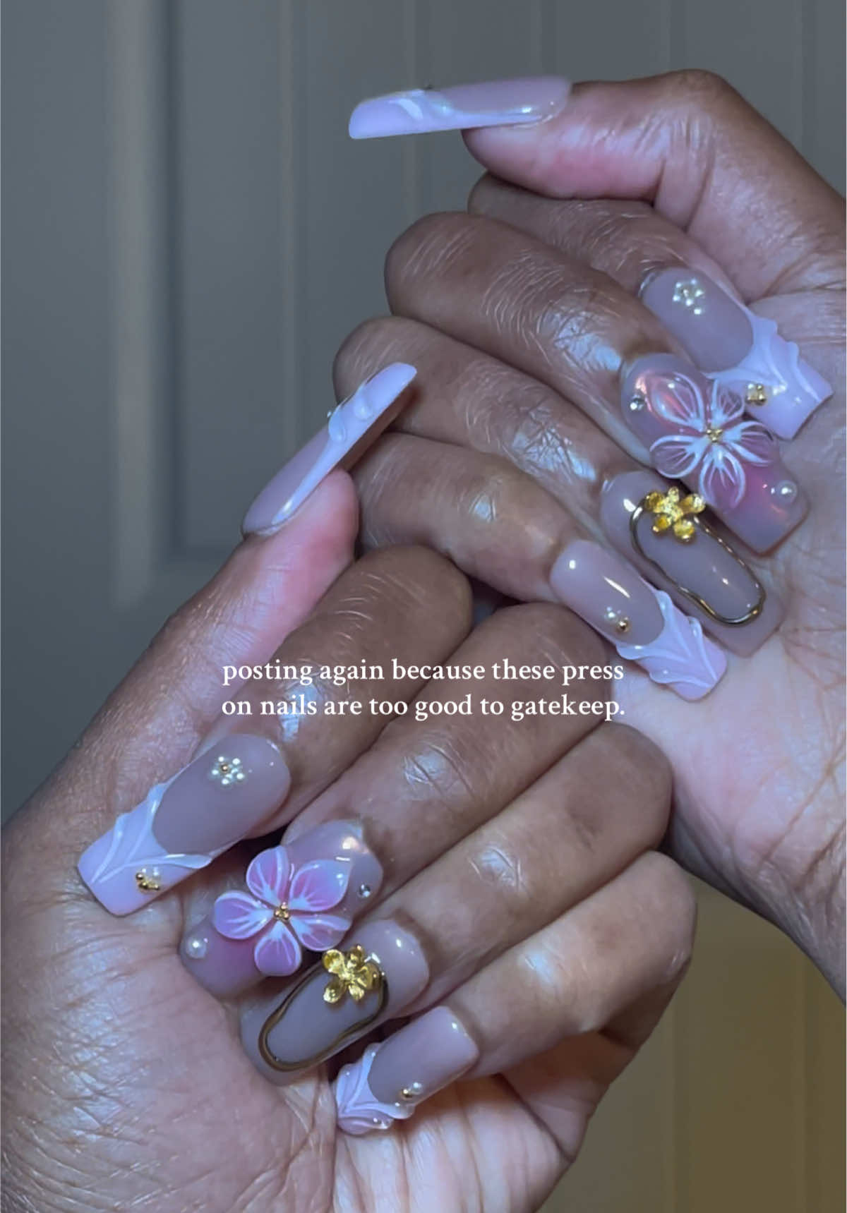 Because who’s spending hours at the nail salon anymore?  I’ve been wearing press on nails for 8 years so I know a thing or two about good quality press on nails and how to spot em’ and babes, Nail Vesta press on nails are that girl. Especially the style: Rose Petals.  The Rose Petals style nails from Nail Vesta are a soft pink with gold accents and 3D design.  They are durable and sturdy just like acrylic nails and they are big nail bed friendly. 10/10 highly recommend. These are some of the BEST nails on TikTok shop.  Have I posted these nails before? Yes! Do you need to see them again? Also YES! 🥰 #pressonnails #pressons #pressonnailset #nailsoftiktok #tiktoknails 