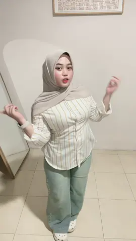 kici pung mama🤏🏻 #trending #fypp #viral #outfitideas #OOTD 