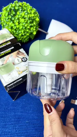 máy xay tỏi ớt đa năng tiện lợi, nhỏ gọn, không cần dây điện #mayxay #giadungtienich #noitro #xaytoiot #taphoathilanh99  @Tạp hóa Thị Lành  @Tạp hóa Thị Lành  @Tạp hóa Thị Lành 