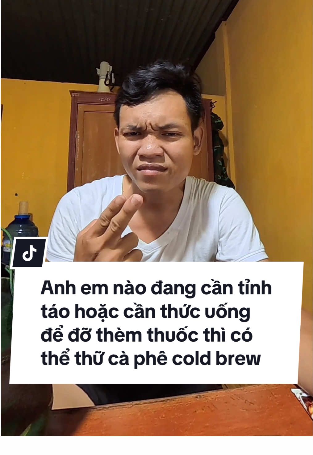 Anh em nào đang cần tỉnh táo hoặc cần thức uống để đỡ thèm thuốc thì có thể thữ cà phê cold brew (cà phê ủ lạnh) của nhà SCafe nha anh em!! #scafe #coldbrew #caphe #capheulanh #chauanhphuong 