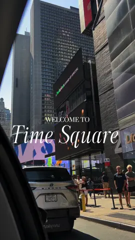 GOOD MORNING FROM TIME SQUARE!!!!!!!! “These streets will make you feel brand newwwwww”   #newyorkcity #timesquarenewyork #timesquare #morning #viral 