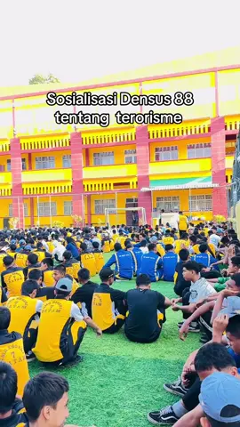 Sosialisasi bersama Densus 88 Anti Terorisme. Kegiatan ini bertujuan untuk memberikan pemahaman kepada masyarakat tentang bahaya terorisme serta peran penting kita semua dalam menjaga keamanan dan ketertiban bangsa.”