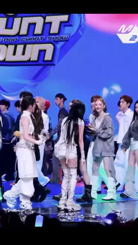 BABYMONSTER &MEOVV บอกแล้วเหมียวม่อนมีจริง#babymonster #meovv 