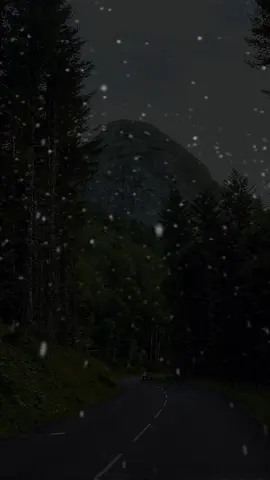 (Surah Aal-e-Imran 134–139) سورۃ آلِ عمران کی یہ آیات ہمیں صبر، معافی، اور ایمان پر مضبوطی کا سبق دیتی ہیں۔ اللہ تعالیٰ فرماتا ہے کہ اگر تم ایمان والے ہو تو تم ہی غالب رہو گے۔ مشکلات کے وقت بھی مومن ہمت نہیں ہارتا — بلکہ اللہ پر بھروسہ رکھتا ہے۔ English: These verses from Surah Aal-e-Imran (134–139) teach patience, forgiveness, and trust in Allah. True believers never lose hope — Allah promises them success and honor if they remain steadfast in faith. #SurahAalImran #سورۃ_آل_عمران #QuranVerses #IslamicReminder #QuranQuotes #Patience #Forgiveness #FaithInAllah #IslamicReels #QuranRecitation #QuranTilawat #Deen #IslamicVideo #Sabr #Taqwa #Allah #QuranDaily #IslamicMotivation #PeaceInQuran #QuranForHeart #QuranWisdom #IslamicShorts #IslamicContent #IslamicKnowledge