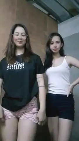 👀