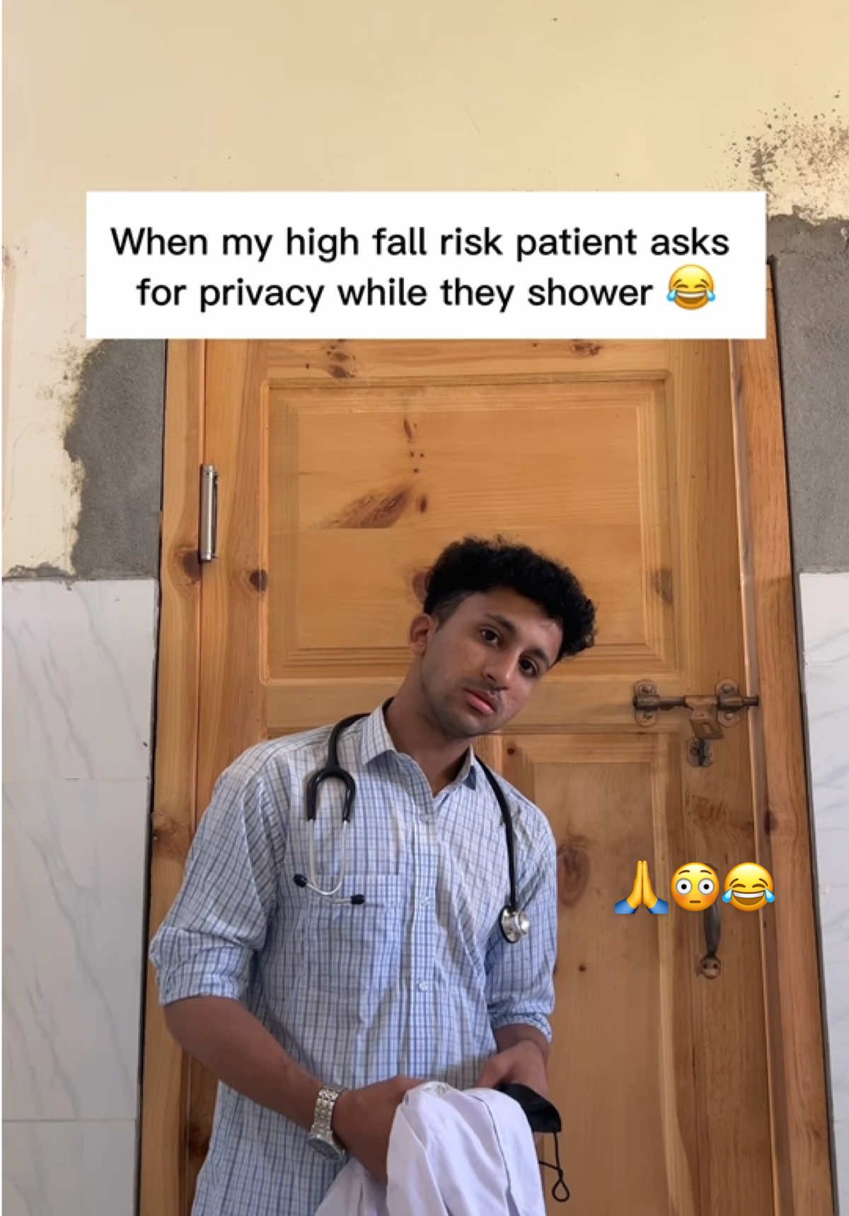 Consider me your bestie. I’m not interested in your private parts 😂😂 #patients #patientsbehaviour #wardpatients #m#mbbst