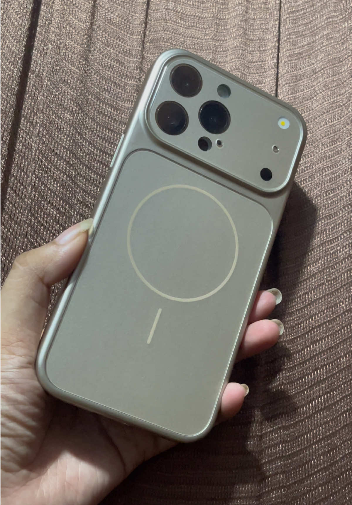 Ốp Điện Thoại Từ Tính, 17 promax #fyp #foryou #foryoupage #oplungiphone #oplungdienthoai 